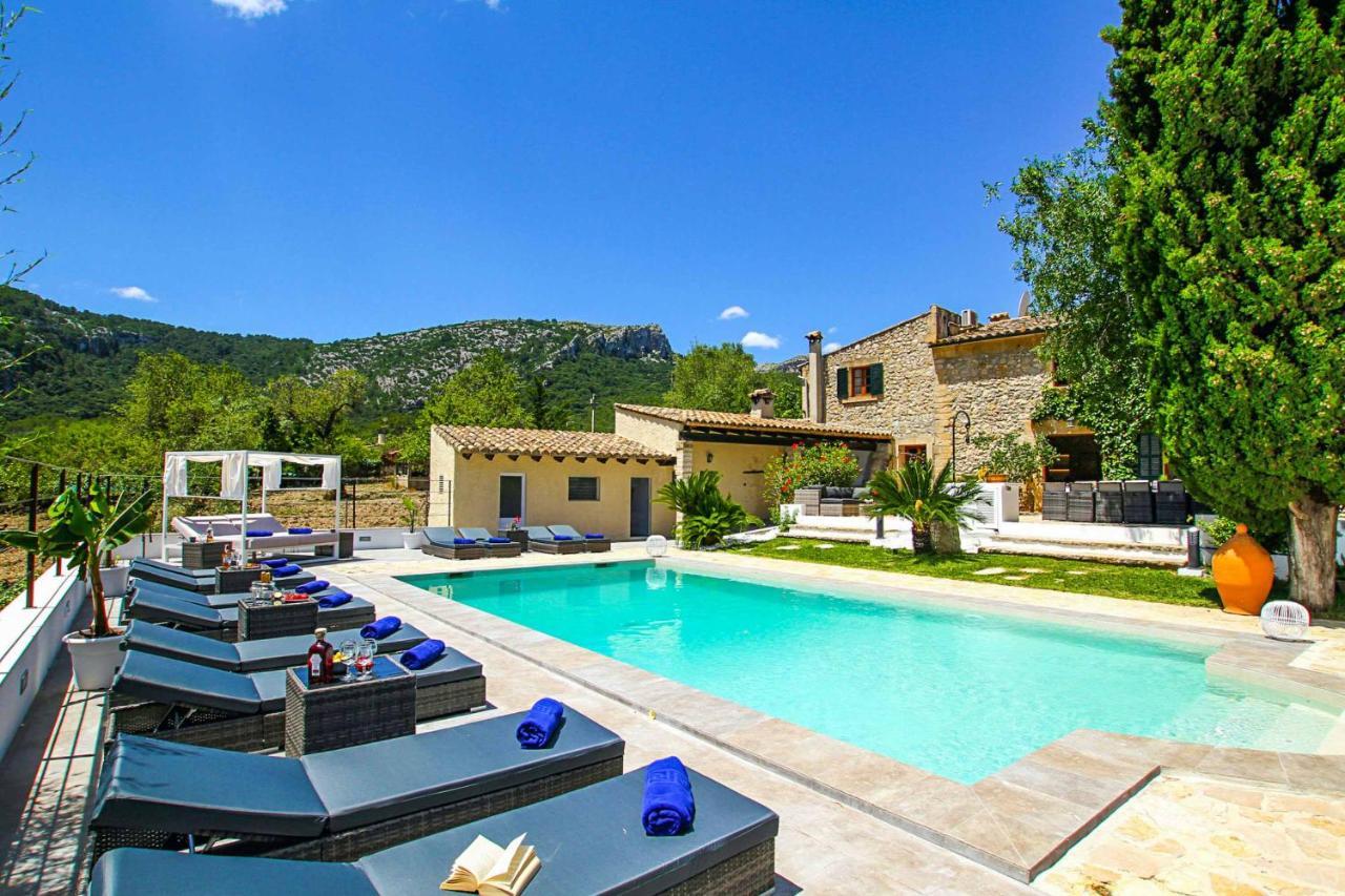Ramona Villa *